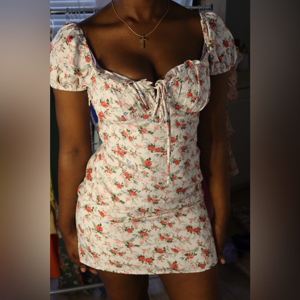 Women’s mini tie-front floral dress